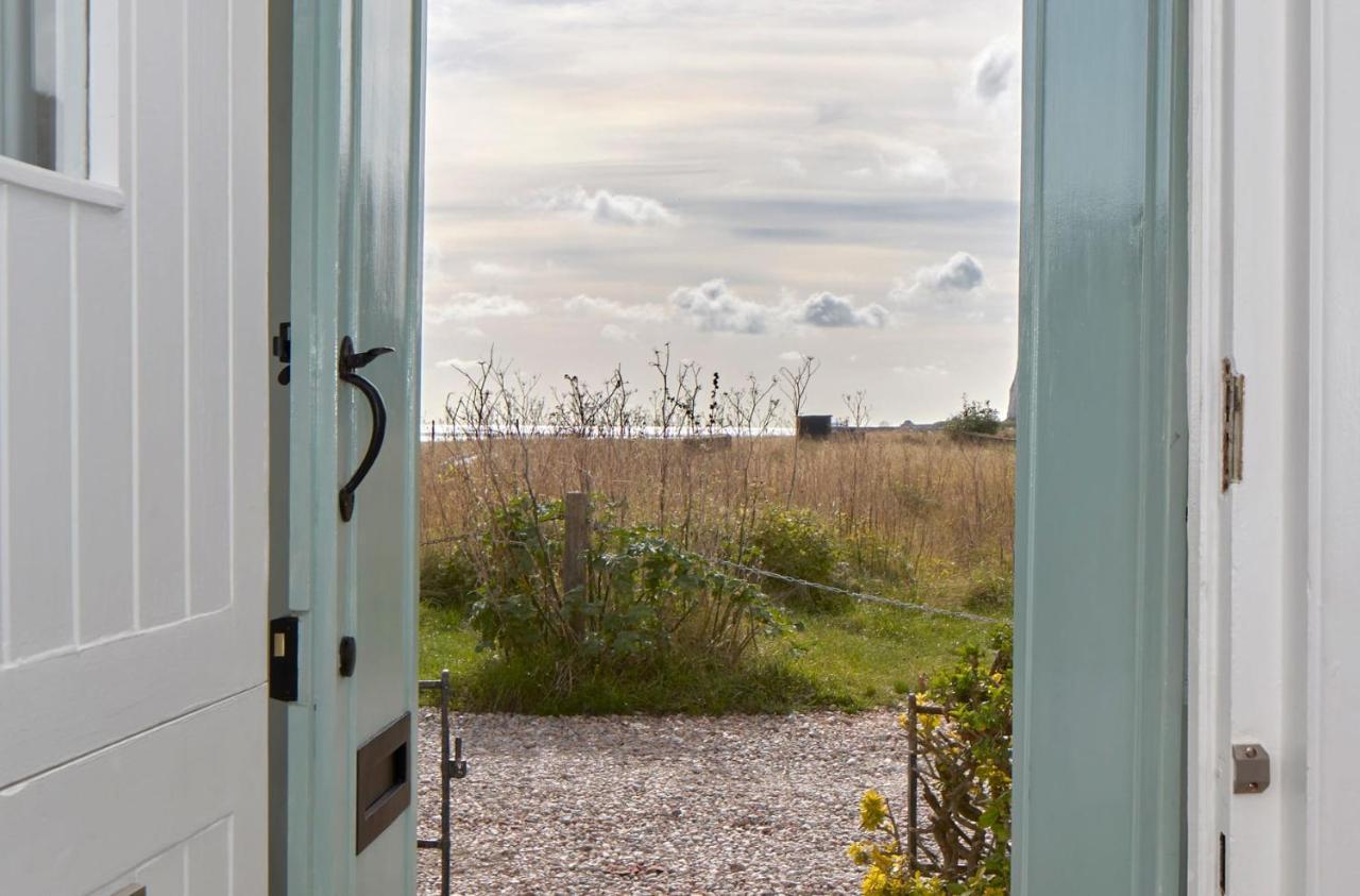 A Cool Coastal Retreat On Kingsdown Beach - The White House Villa Deal Exterior photo